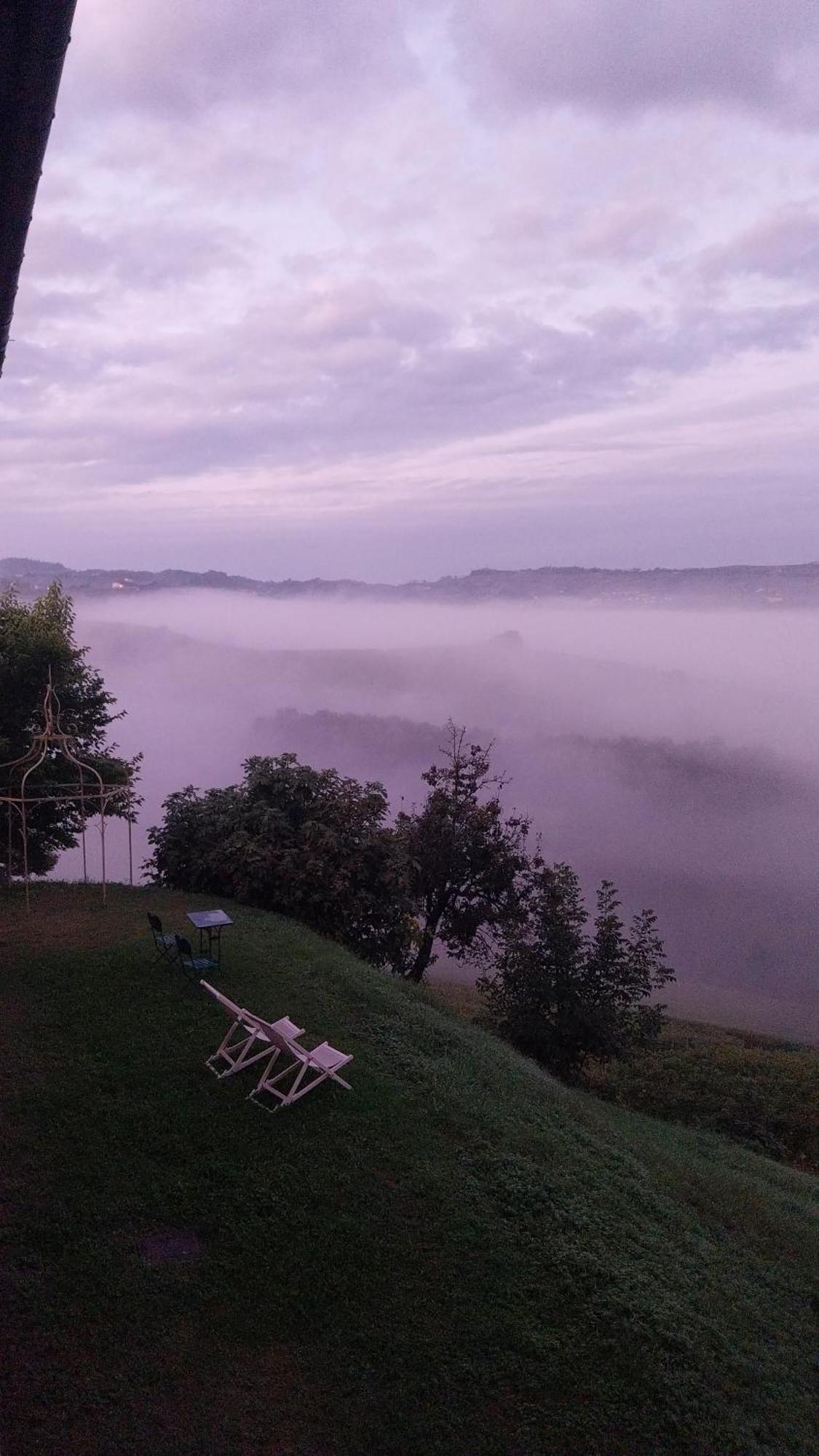 Tenuta Montanello B&B Кастильоне Фалето Екстериор снимка